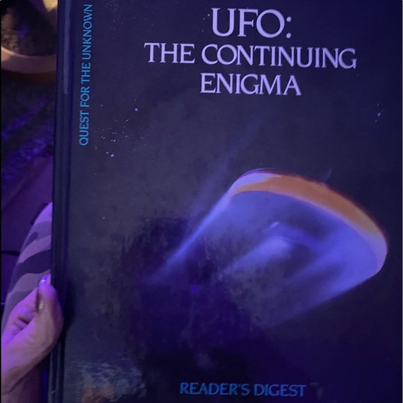 🐼🐼🐼reader's digest book UFO: The Continuing Enogma quest for the unknown - Picture 3 of 8